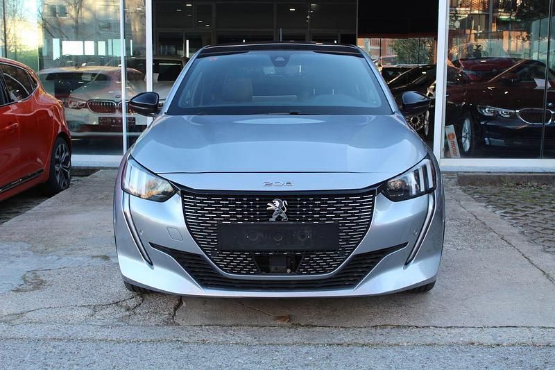 Begagnad Peugeot e-208 GT 100 kW (136 HK) 2021 Grå Halvkombi