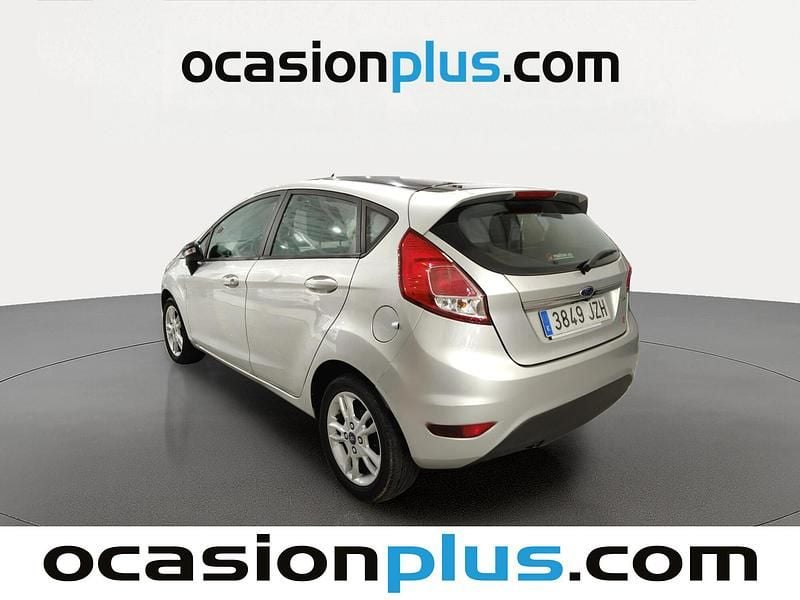 Usado Ford Fiesta Trend 82 CV (60 kW) 2017 Gris Berlina