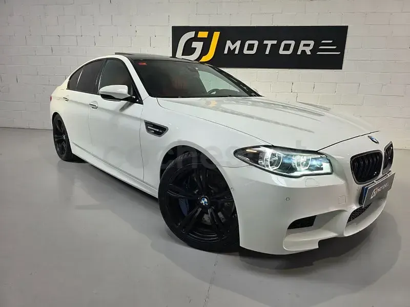 Usado BMW M5 Comfort Edition 560 CV (411 kW) 2015 Blanco Berlina