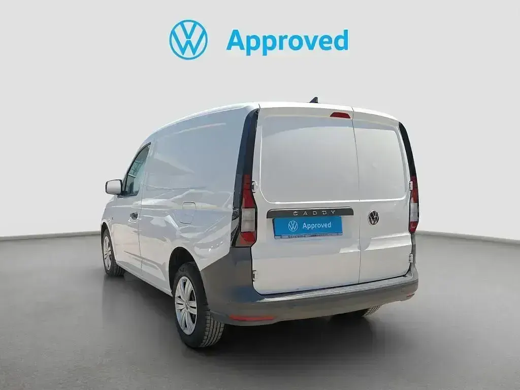 Usado VW Caddy 102 CV (75 kW) 2021 Blanco Monovolumen