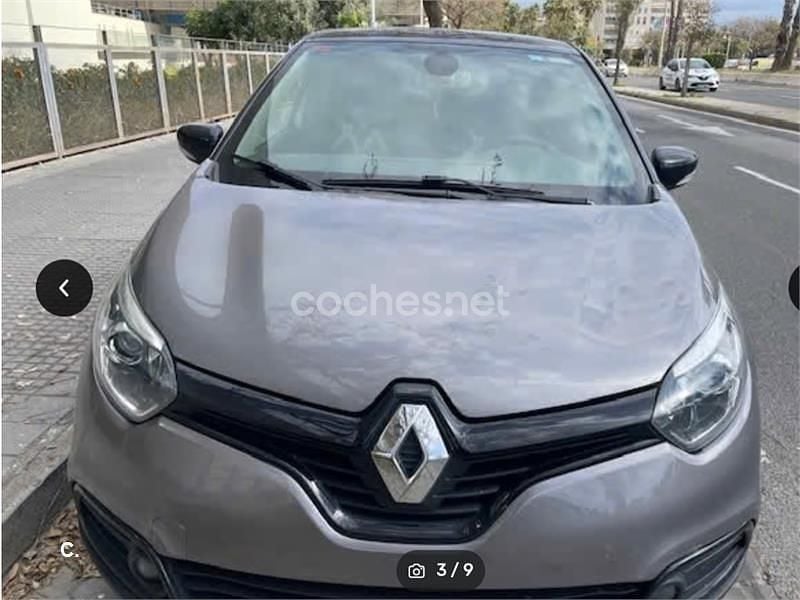 Usado Renault Captur Zen 90 CV (66 kW) 2015 Gris / plata SUV