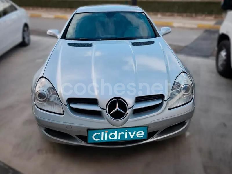 Usado Mercedes SLK200 184 CV (135 kW) 2006 Gris / plata Descapotable