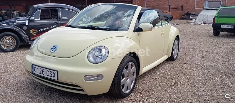 Usado VW New Beetle 115 CV (84 kW) 2004 Beige Utilitario