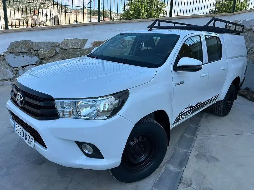 Usado Toyota HiLux 150 CV (110 kW) 2019 Blanco Pickup/Camioneta