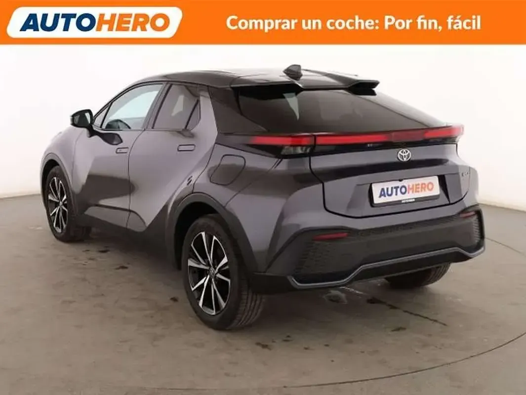 Usado Toyota C-HR Advance 197 CV (144 kW) 2024 Gris SUV
