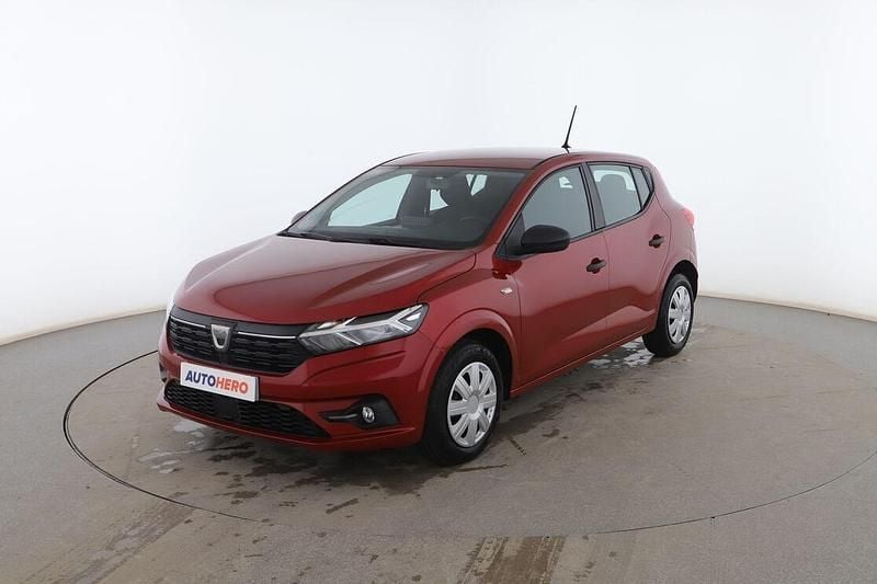 Rojo Usado 2021 Dacia Sandero Essentiel Utilitario | 12.199 € (Precio justo) - Imagen 1/3