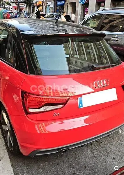 Usado Audi A1 Sportback 90 CV (66 kW) 2018 Rojo Utilitario