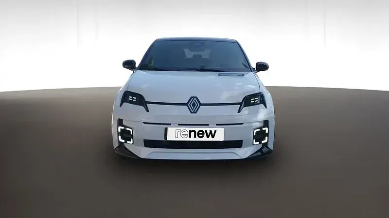Usado Renault R5 Iconic 110 kW (150 CV) 2024 Blanco Utilitario