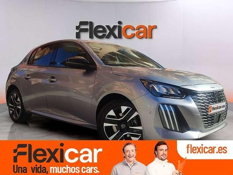 Usado Peugeot 208 Allure 101 CV (74 kW) 2025 Gris Utilitario