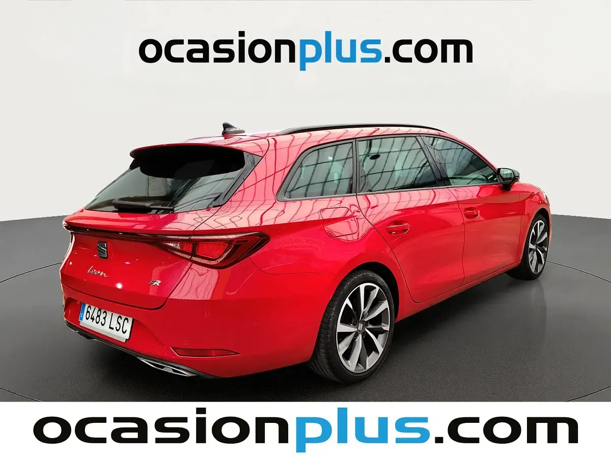 Usado Seat Leon ST FR 150 CV (110 kW) 2021 Rojo Familiar