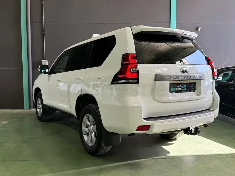 Usado Toyota Land Cruiser 204 CV (150 kW) 2021 Blanco SUV