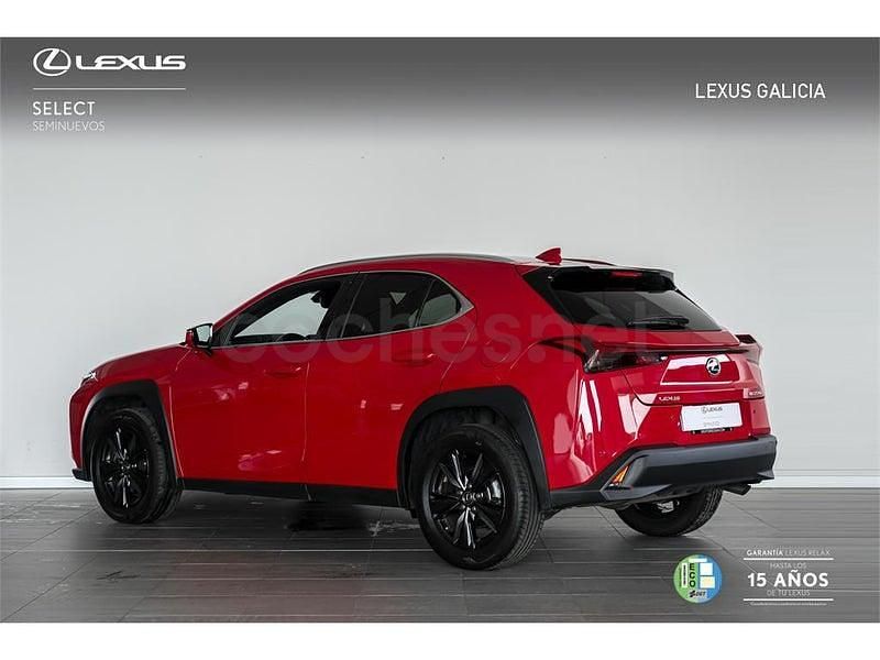 Usado Lexus UX 184 CV (135 kW) 2024 Rojo SUV