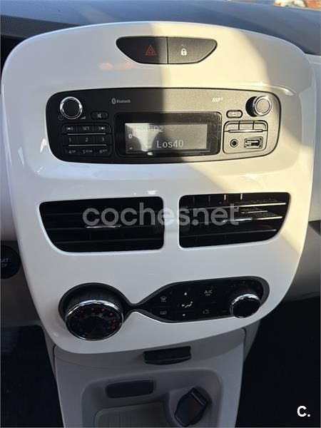 Usado Renault Zoe Life 67 kW (92 CV) 2017 Eléctrico Utilitario