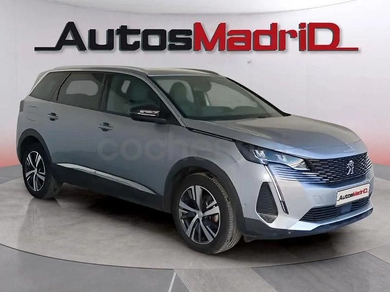 Usado Peugeot 5008 Allure 130 CV (95 kW) 2021 Gris / plata SUV
