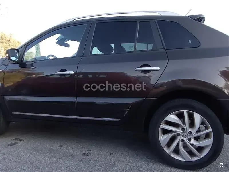 Usado Renault Koleos LIMITED 150 CV (110 kW) 2014 Marrón SUV