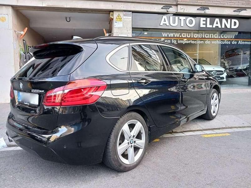 Usado BMW 225 Active Tourer iPerformance 164 kW (224 CV) 2019 Negro Monovolumen