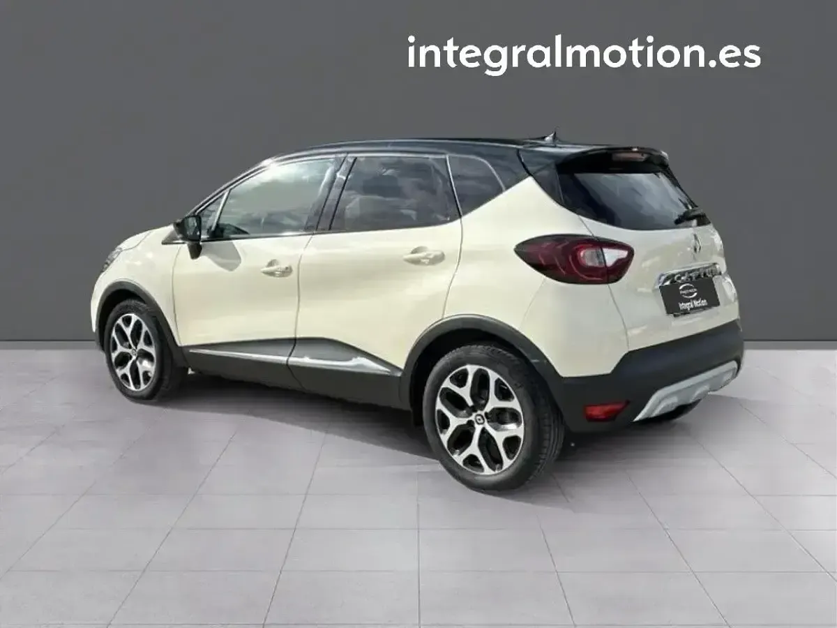 Usado Renault Captur Zen 90 CV (66 kW) 2019 Blanco SUV