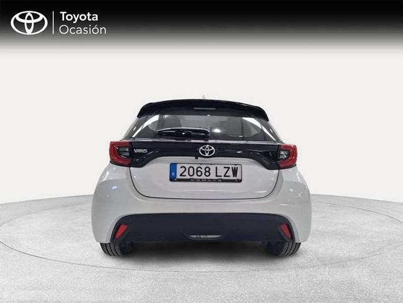 Usado Toyota Yaris Edition 125 CV (91 kW) 2022 Blanco Utilitario