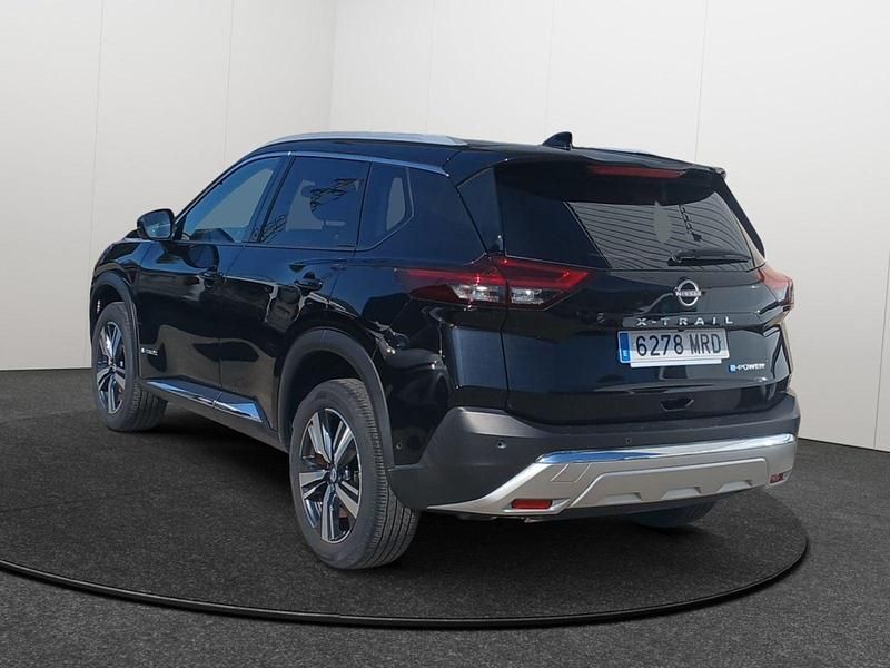 Usado Nissan X-Trail Tekna 205 CV (150 kW) 2024 Negro diamante metalizado SUV