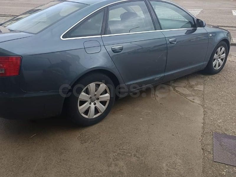 Usado Audi A6 180 CV (132 kW) 2006 Gris / plata Berlina