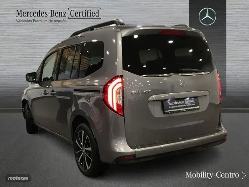 Usado Mercedes EQT200 89 kW (122 CV) 2025 Gris Monovolumen