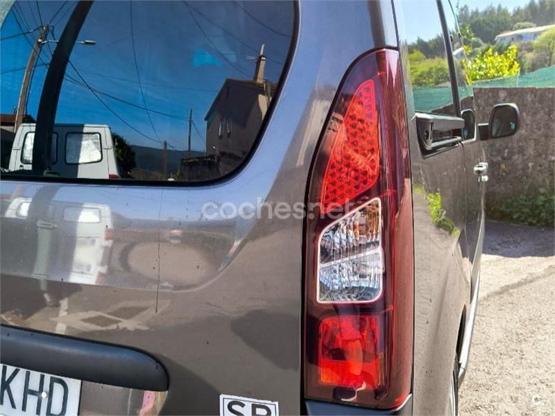 Gris / plata Usado 2018 Citroën Berlingo Monovolumen | 6500 € (Precio justo) - Imagen 1/4
