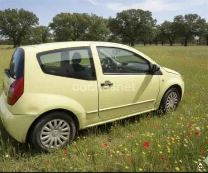 Usado Citroën C2 70 CV (51 kW) 2007 Amarillo Utilitario