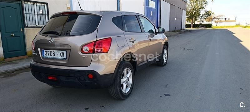 Usado Nissan Qashqai Tekna 106 CV (77 kW) 2007 Beige SUV