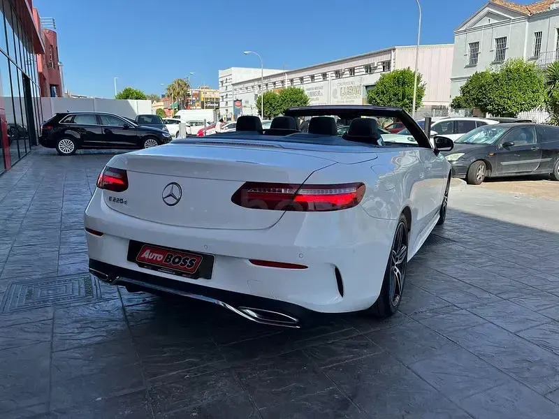 Usado Mercedes E220 AMG 194 CV (142 kW) 2018 Blanco Descapotable