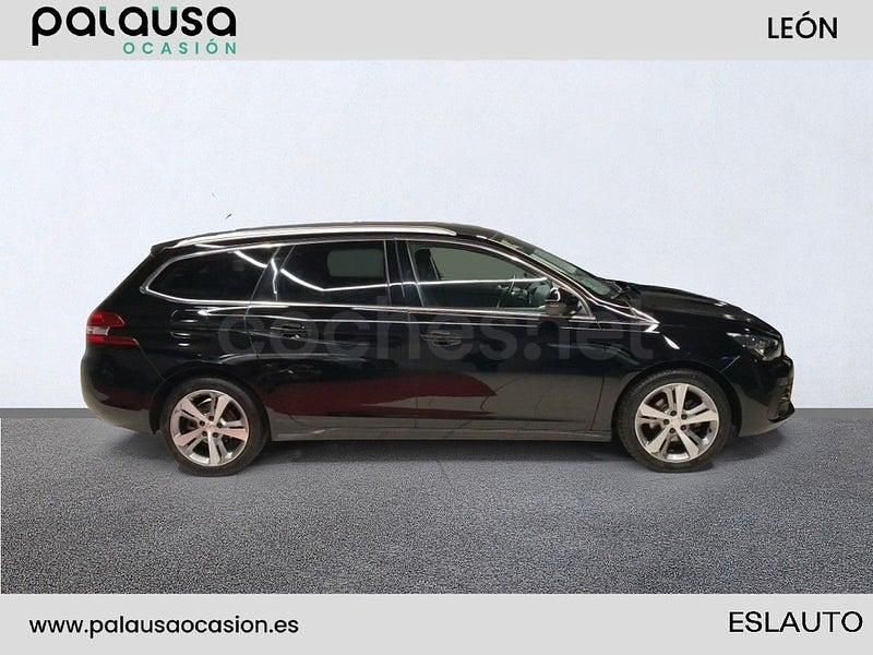 Usado Peugeot 308 SW Allure 130 CV (95 kW) 2020 Negro Familiar