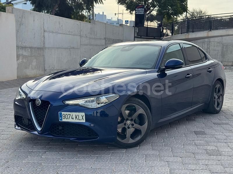 Azul Usado 2018 Alfa Romeo Giulia Super Berlina | 19.300 € (Precio justo) - Imagen 1/4