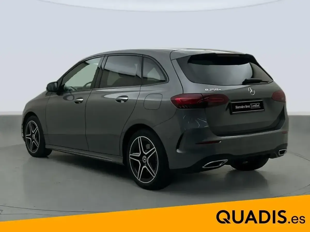 Usado Mercedes B250e 218 CV (160 kW) 2025 Gris Utilitario