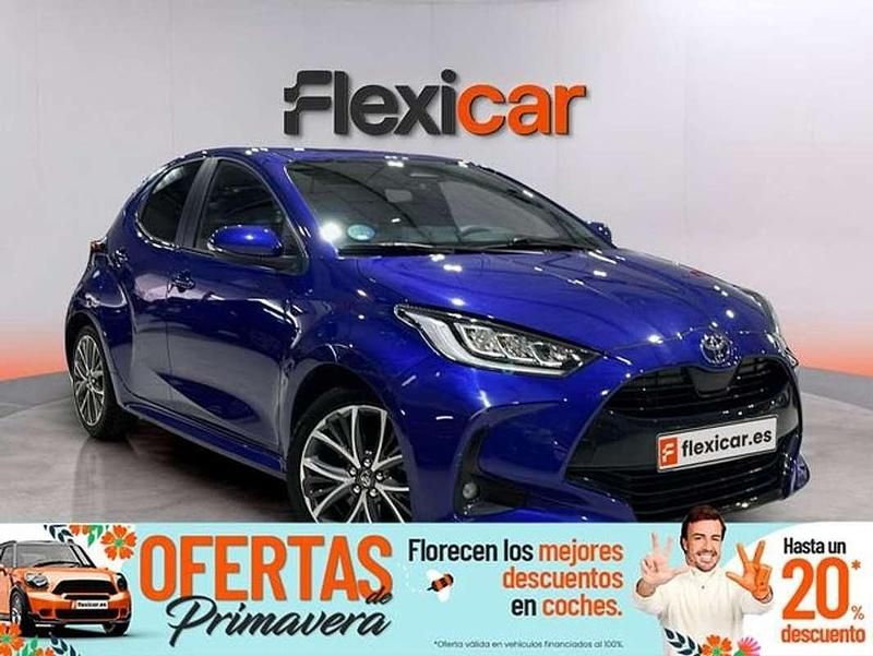 Usado Toyota Yaris Hybrid Business Edition 116 CV (85 kW) 2024 Azul Utilitario