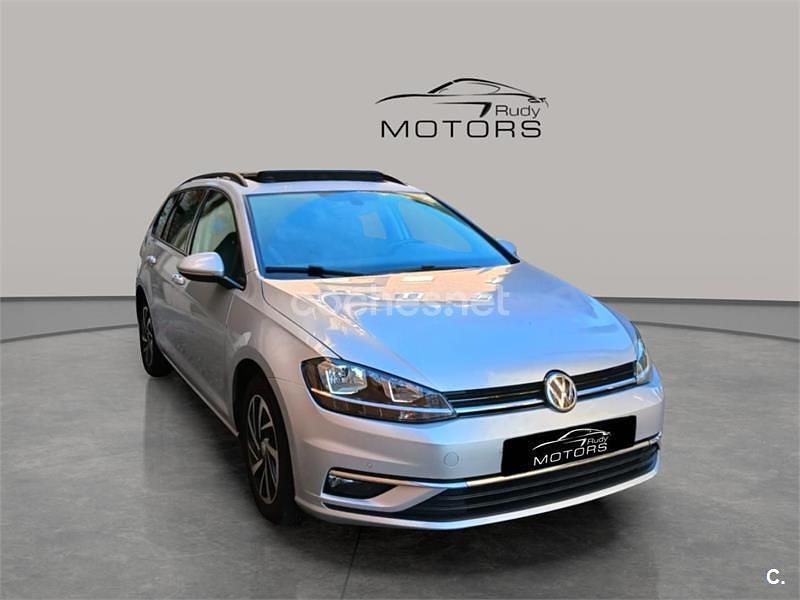 Usado VW Golf VII Advance 115 CV (84 kW) 2018 Gris / plata Familiar