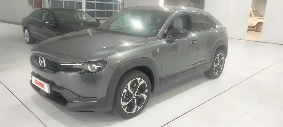 Usado Mazda MX30 Makoto 125 kW (170 CV) 2025 Gris SUV