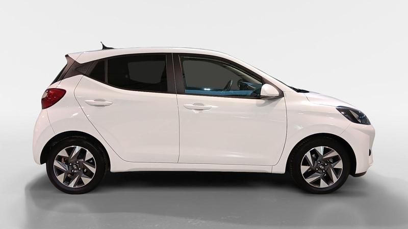 Usado Hyundai i10 63 CV (46 kW) 2025 Blanco Utilitario