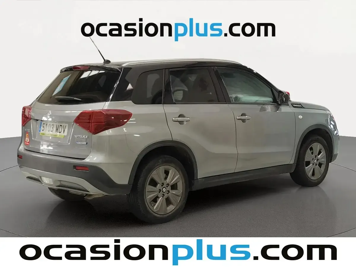 Usado Suzuki Vitara 129 CV (94 kW) 2023 Gris SUV