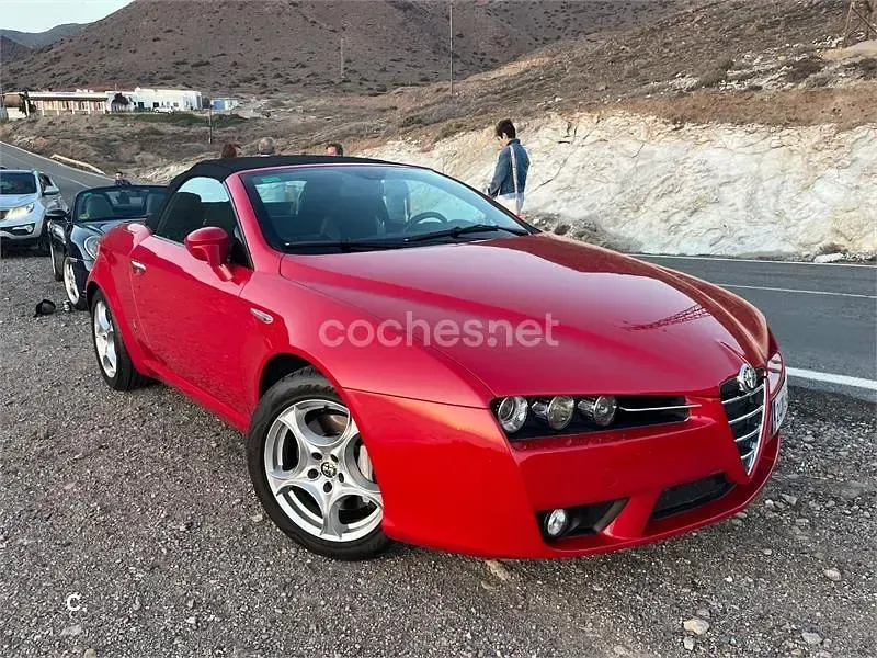 Usado Alfa Romeo Spider 210 CV (154 kW) 2009 Rojo Descapotable