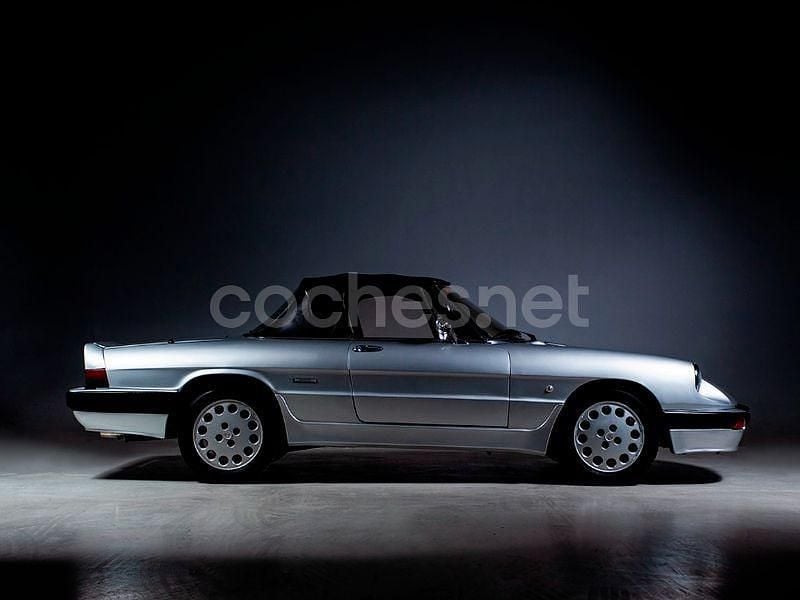 Usado Alfa Romeo Spider Quadrifoglio 128 CV (94 kW) 1990 Gris Descapotable