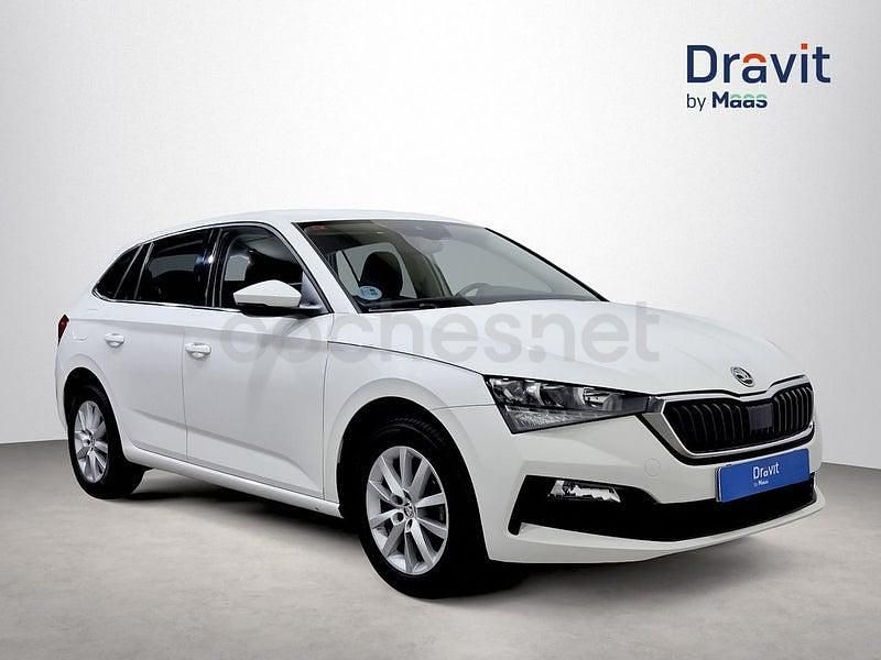 Usado Skoda 110 R Ambition 110 CV (80 kW) 2022 Blanco Berlina