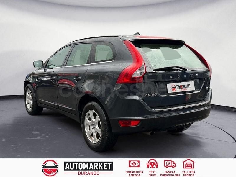 Usado Volvo XC60 Momentum 136 CV (100 kW) 2013 Negro SUV