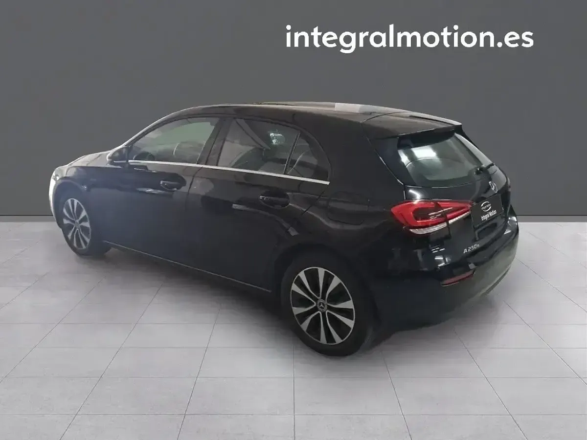 Usado Mercedes A250 217 CV (159 kW) 2020 Negro