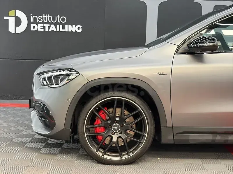 Usado Mercedes GLA45 AMG 421 CV (309 kW) 2021 Gris / plata SUV