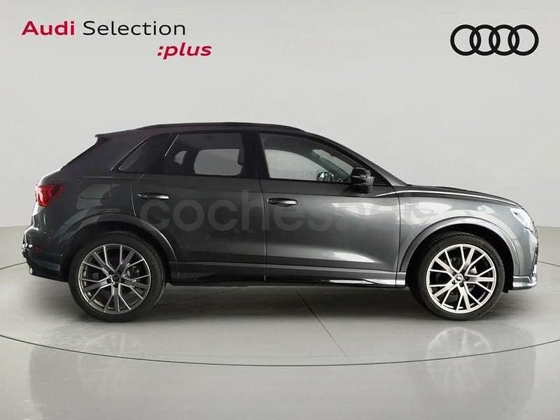 Usado Audi Q3 Ambiente 150 CV (110 kW) 2025 Gris / plata SUV