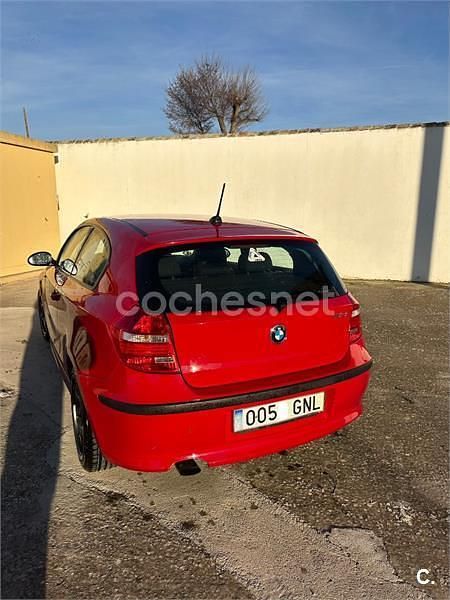 Usado BMW 116 115 CV (84 kW) 2009 Rojo Utilitario