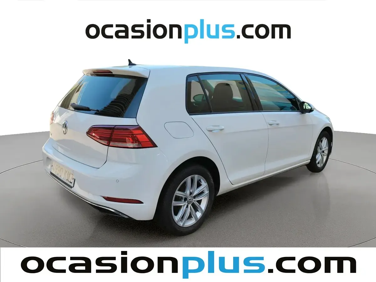 Usado VW Golf VII Advance 125 CV (91 kW) 2018 Blanco Utilitario
