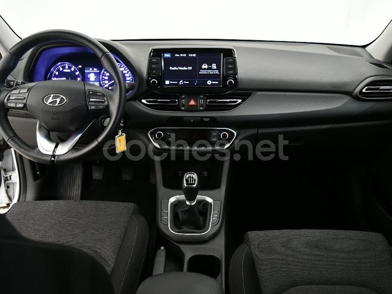 Blanco Usado 2024 Hyundai i30 Berlina | 18.290 € (Buen precio) - Imagen 1/2
