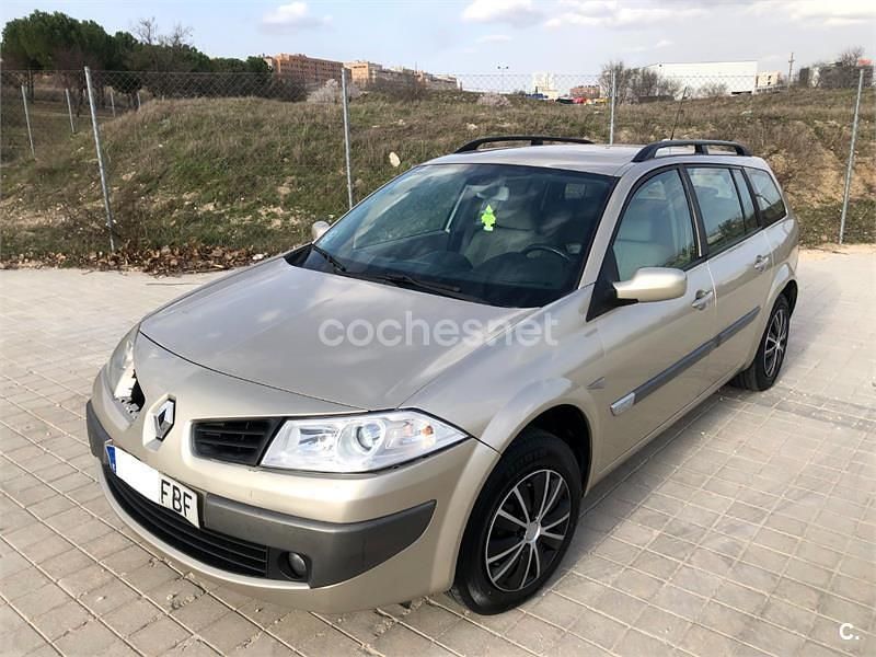 Usado Renault Mégane GrandTour Expression 120 CV (88 kW) 2006 Beige Familiar