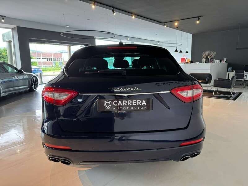 Usado Maserati Levante 430 CV (316 kW) 2017 Azul SUV