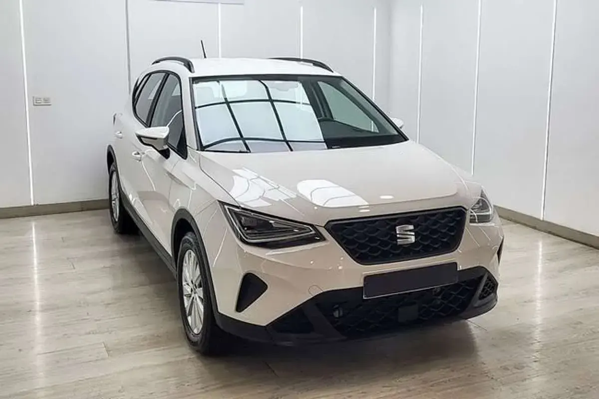 Usado Seat Arona Style 116 CV (85 kW) 2024 Blanco SUV
